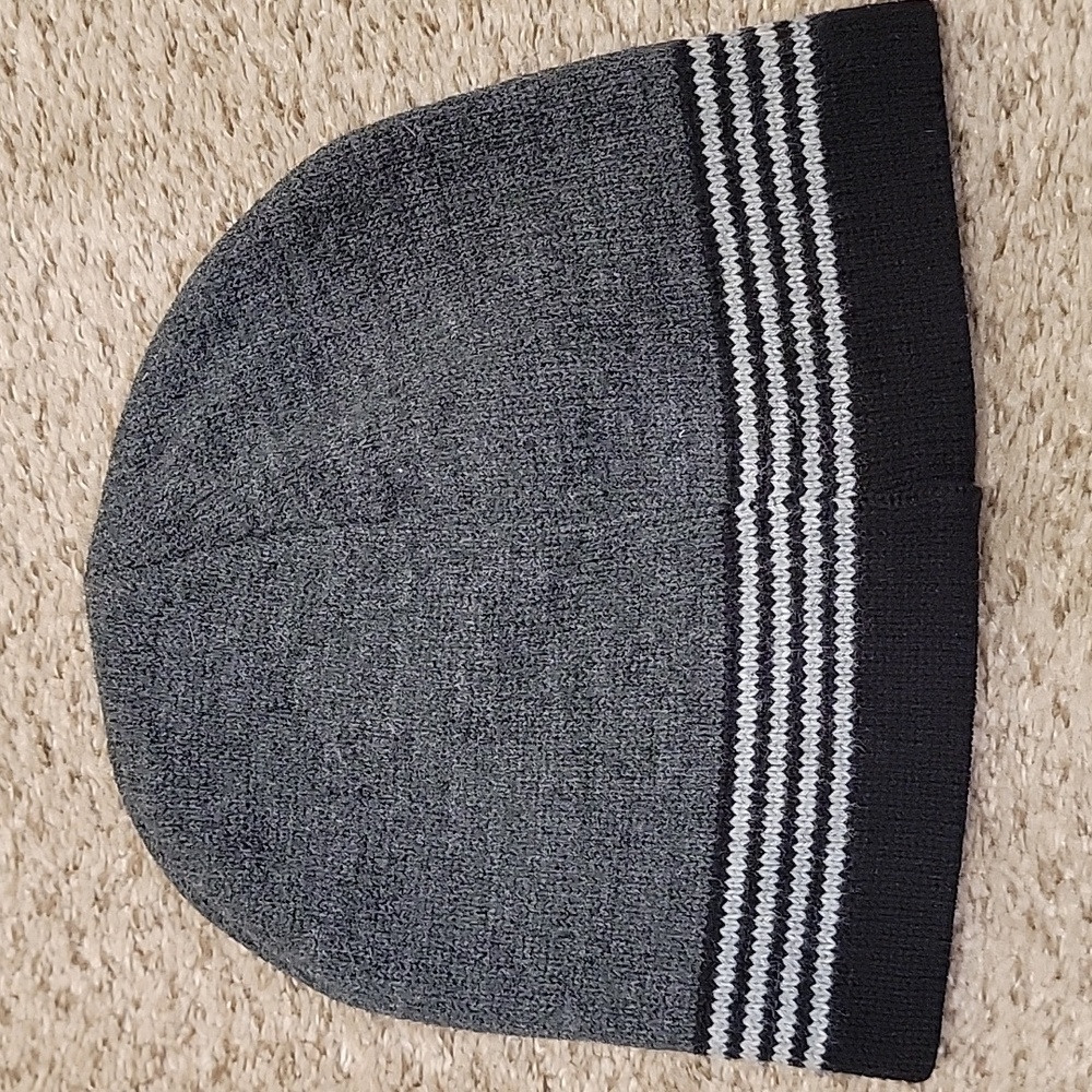 Carhartt Heather Grey Striped Beanie - Picture 2 of 4